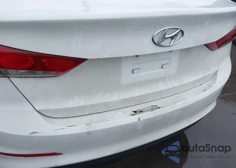 2018 Hyundai Elantra Sel z USA, uszkodzony, nr VIN 5NPD84LF1JH328498